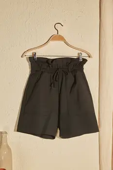 

Trendyol Lacing Detailed Shorts & Bermuda TWOSS20SR0138