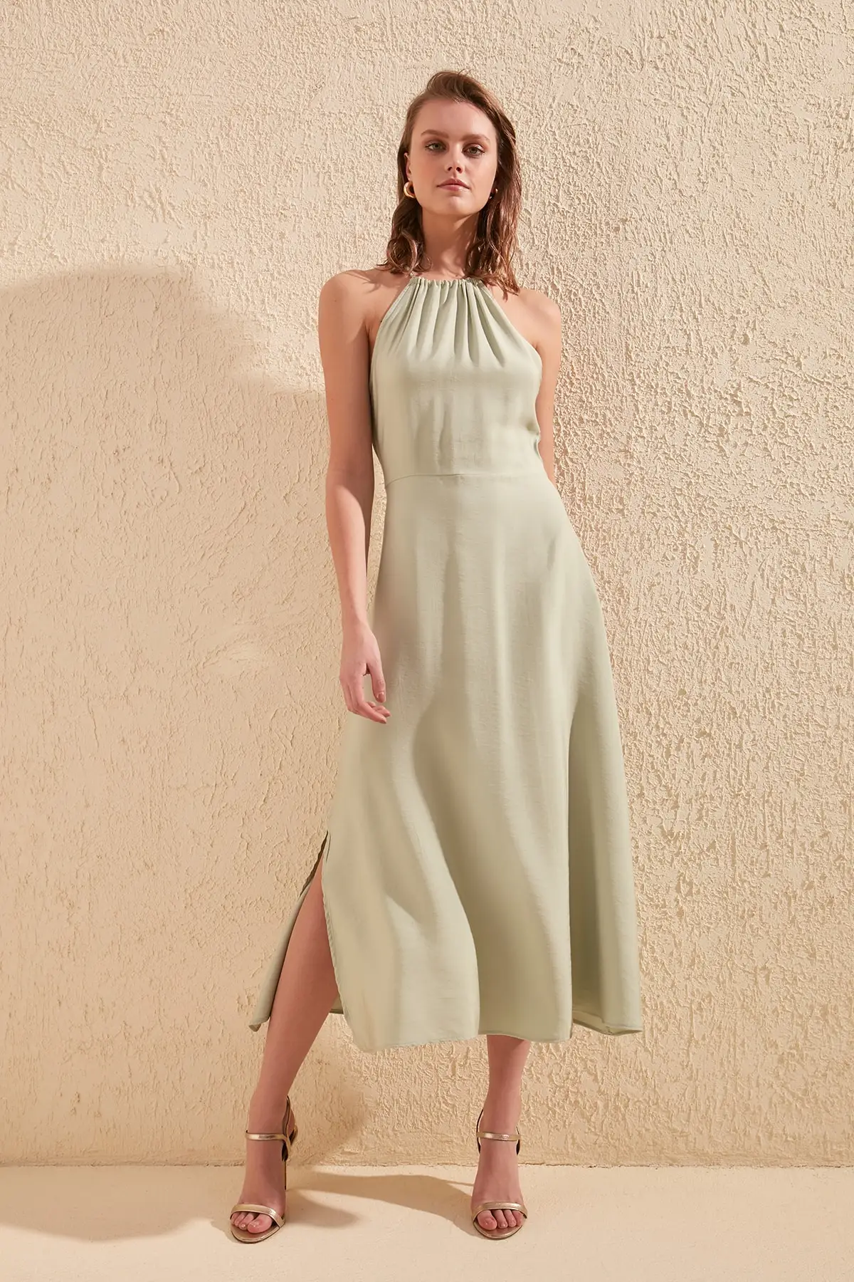 

Trendyol Halter-Neck Dress TWOSS20EL2331