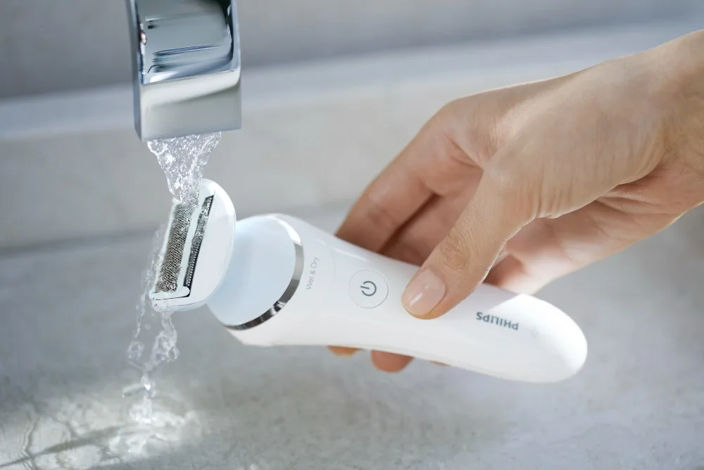 Philips BRL130/00 SatinShave Advanced Wet and Dry electric shaver