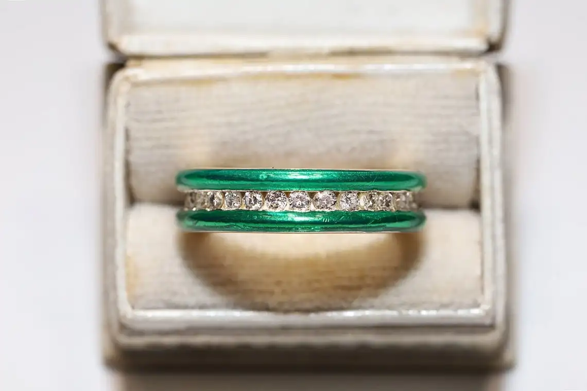 

Pretty 14k Gold Victorian Antique Style New Made Natural Diamond Enamel Decorated Strong Band Ring
