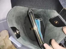 Bolso de mano de banda ancha de diseño de marca para mujer, bolso de hombro de PU de cubo de lujo, de un solo hombro, de gran capacidad, de color sólido