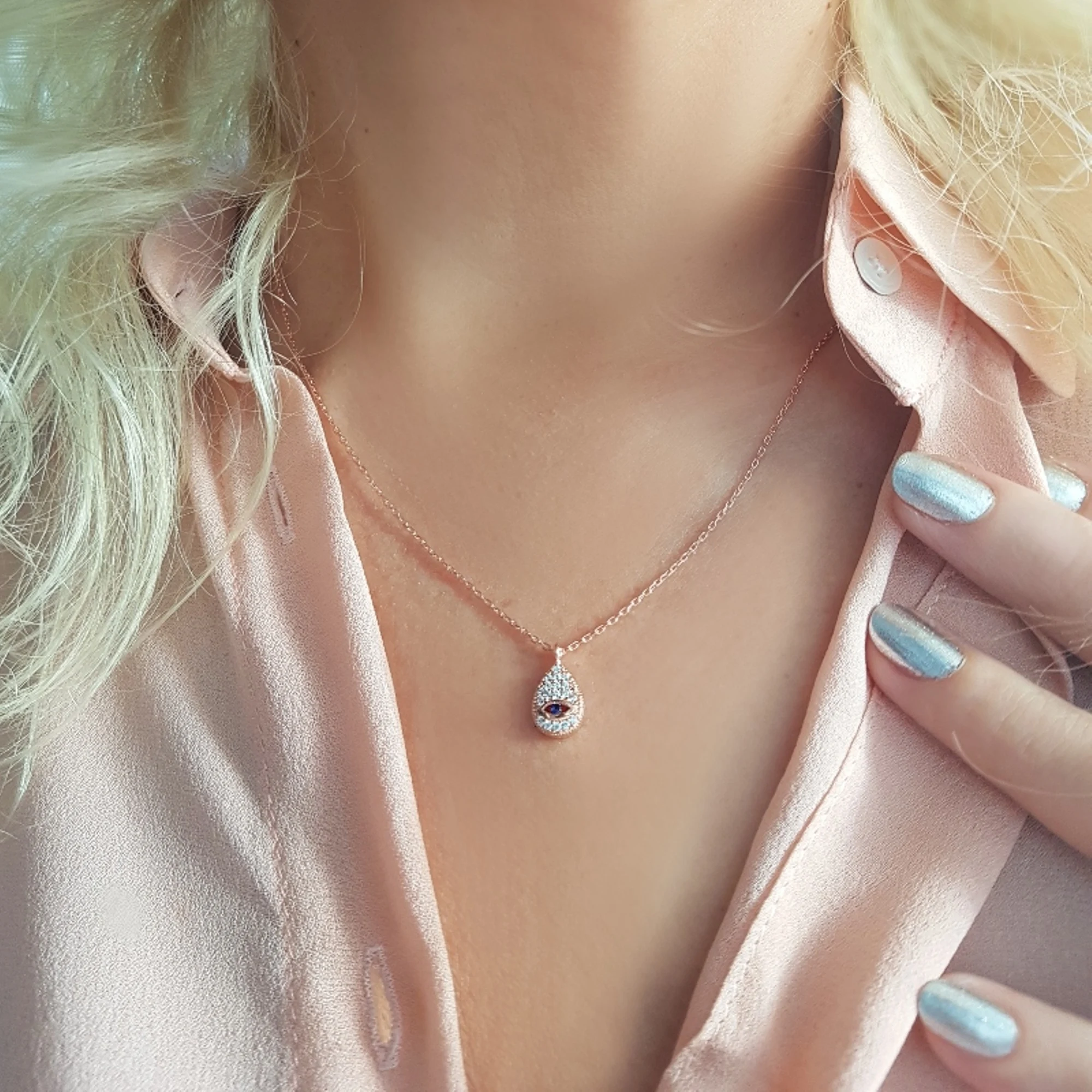 

Vaoov 925 Sterling Silver Drop Eye Necklace