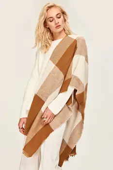 

Trendyol Color Block Striped Scarf TOFAW19FR0015