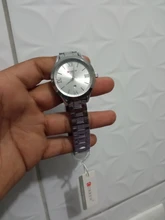 CURREN reloj de oro de las mujeres relojes de señoras creativa de las mujeres relojes de pulsera mujer reloj Relogio femenino Montre Femme