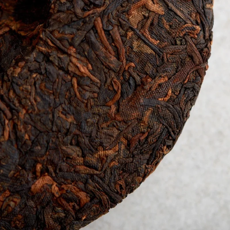 Tea Shu Puer Yiwu Xiao Bin, 2021, tea cake 100 grams. Puer, Puer tea, Puer top grade, Puer pancake, Puer 357, Puer pressed, Shu Puer,  Shu Puer top grade, Shu Puer tea, Shu Puer invigorating, Shu Puer menghai, Pu er
