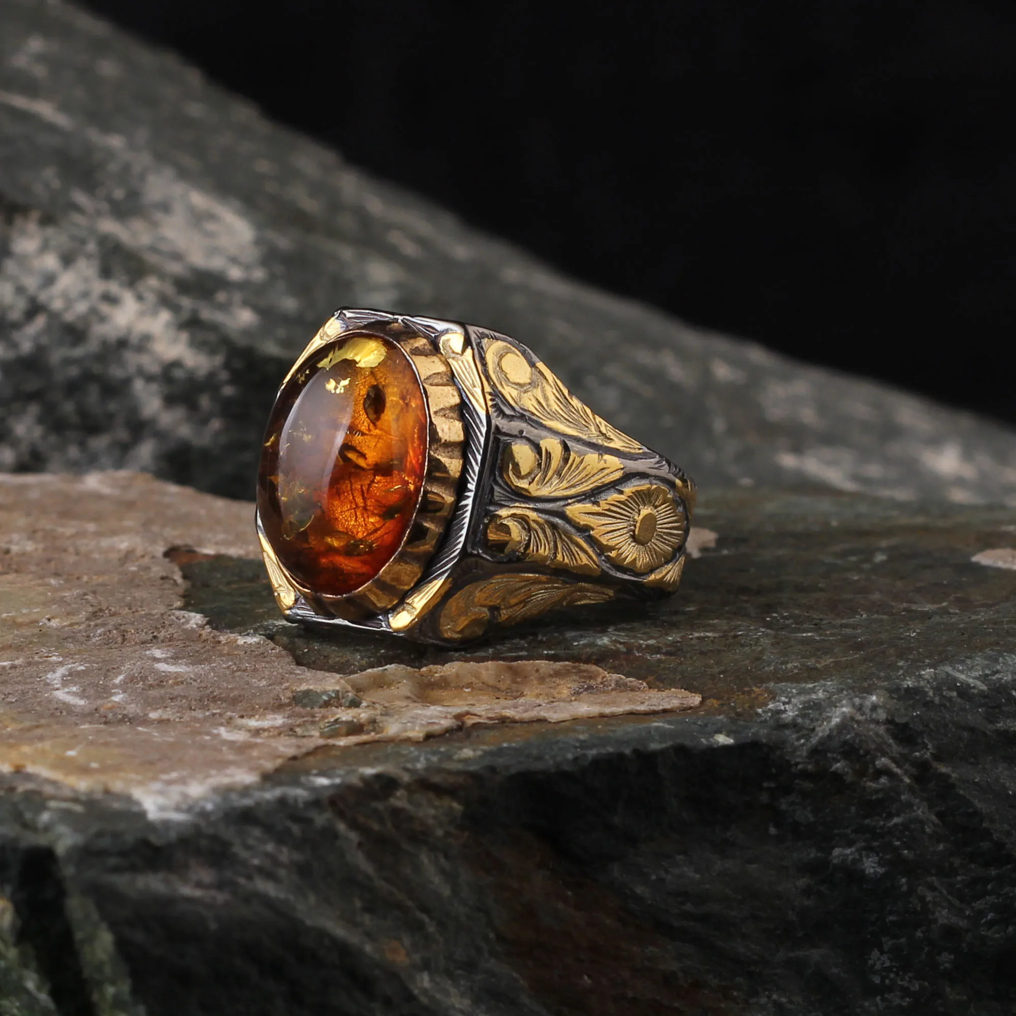 

Squeeze Amber gold-plated handmade men's ring 925 sterling silver 2022 new model modern high quality fashion ring with motifs