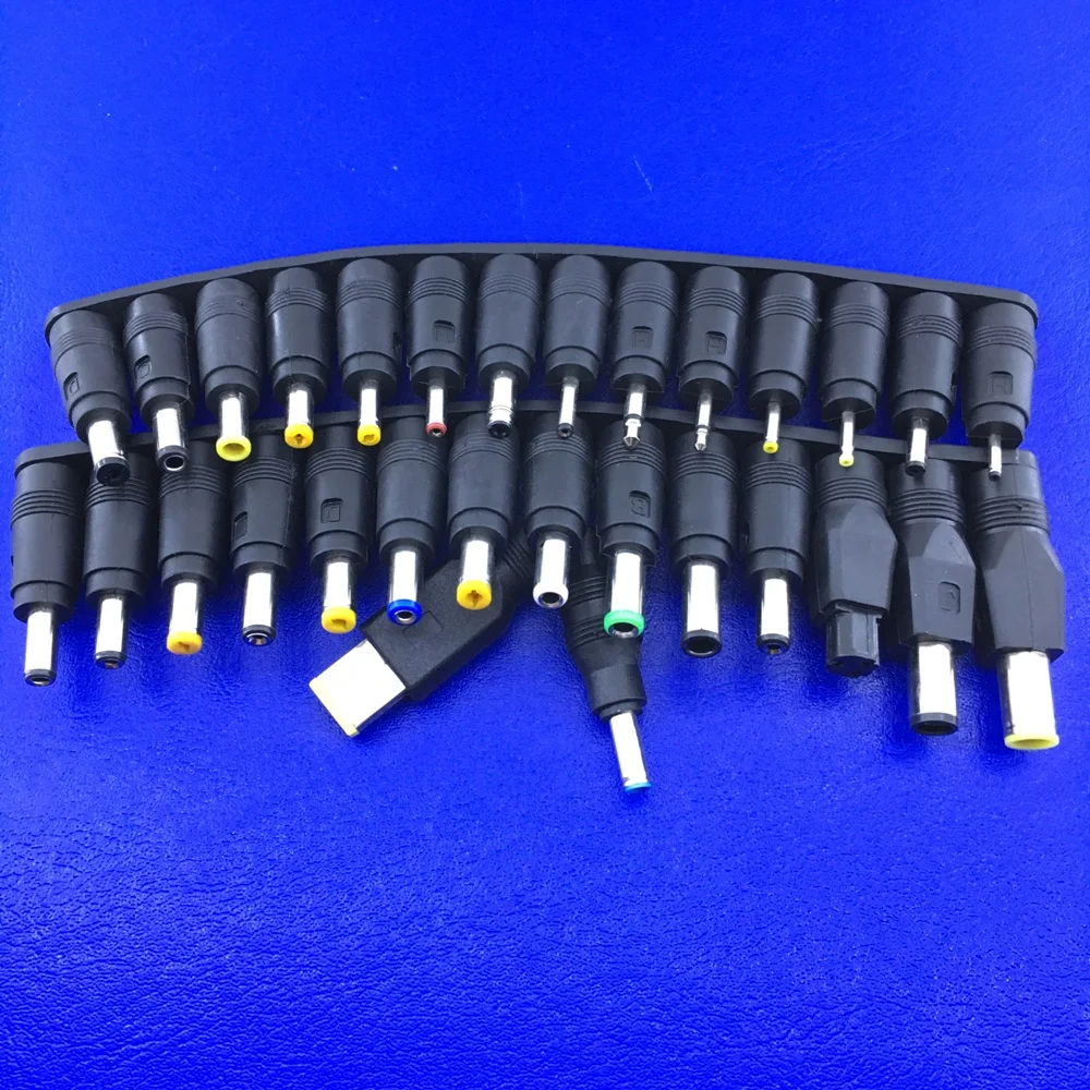 Set of adapters with a DC 5,5x2,1 /30 in 1 connector ► Photo 3/3