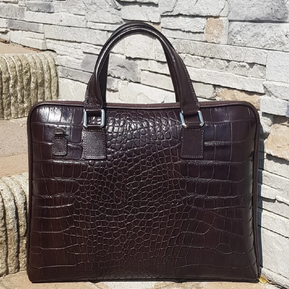 Кожаный итальянский портфель botтетиcarele Bc8012brown |
