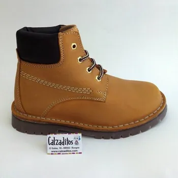 

Type boots Panama in nubuck peach lace-up of Sirulín