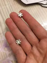 SMJEL-pendientes con tuerca de ciervo de dibujos animados para niñas y niños, joyería de Navidad de acero inoxidable, con copos de nieve pequeños