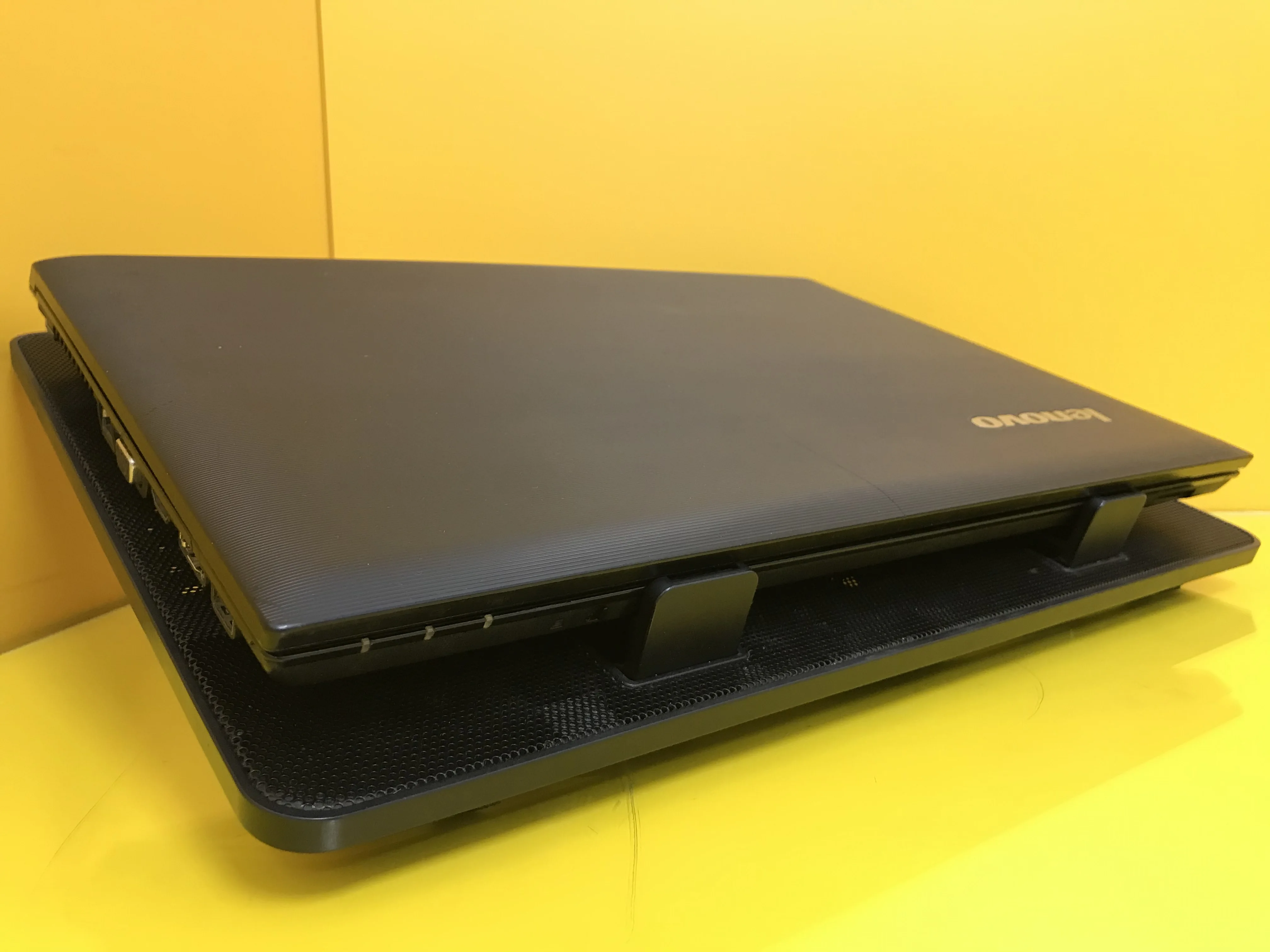 Ноутбук Lenovo 15.6&quot 1366x768 Intel Core i3-370M 2.40GHz NVIDIA GeForce 310M 4Gb HDD 500Gb | Компьютеры и офис