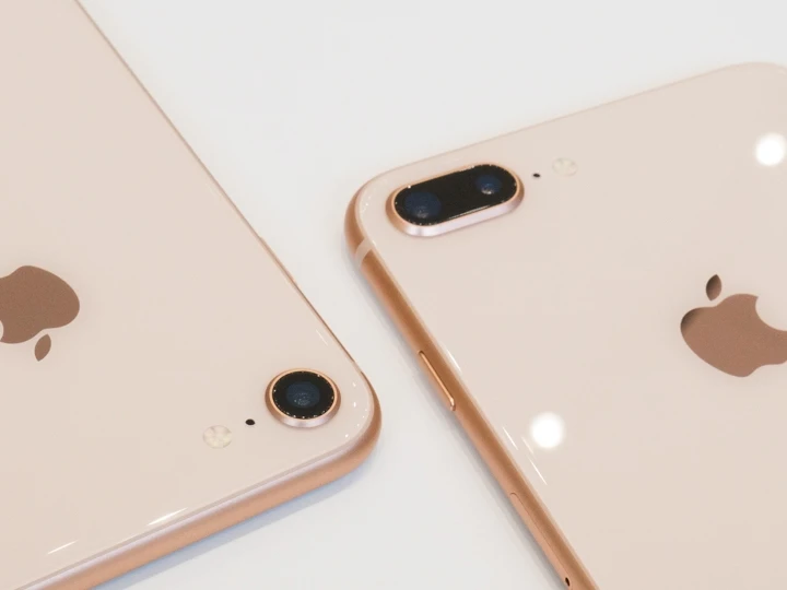 Apple iPhone 7 / 7plus 8 / 8plus unlocked free, second hand, JET BLACK, pink, silver, 6 months warranty, shipped from Spain