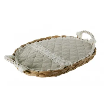 

Wicker tray honey color lined. Measurements: 42x30 cm