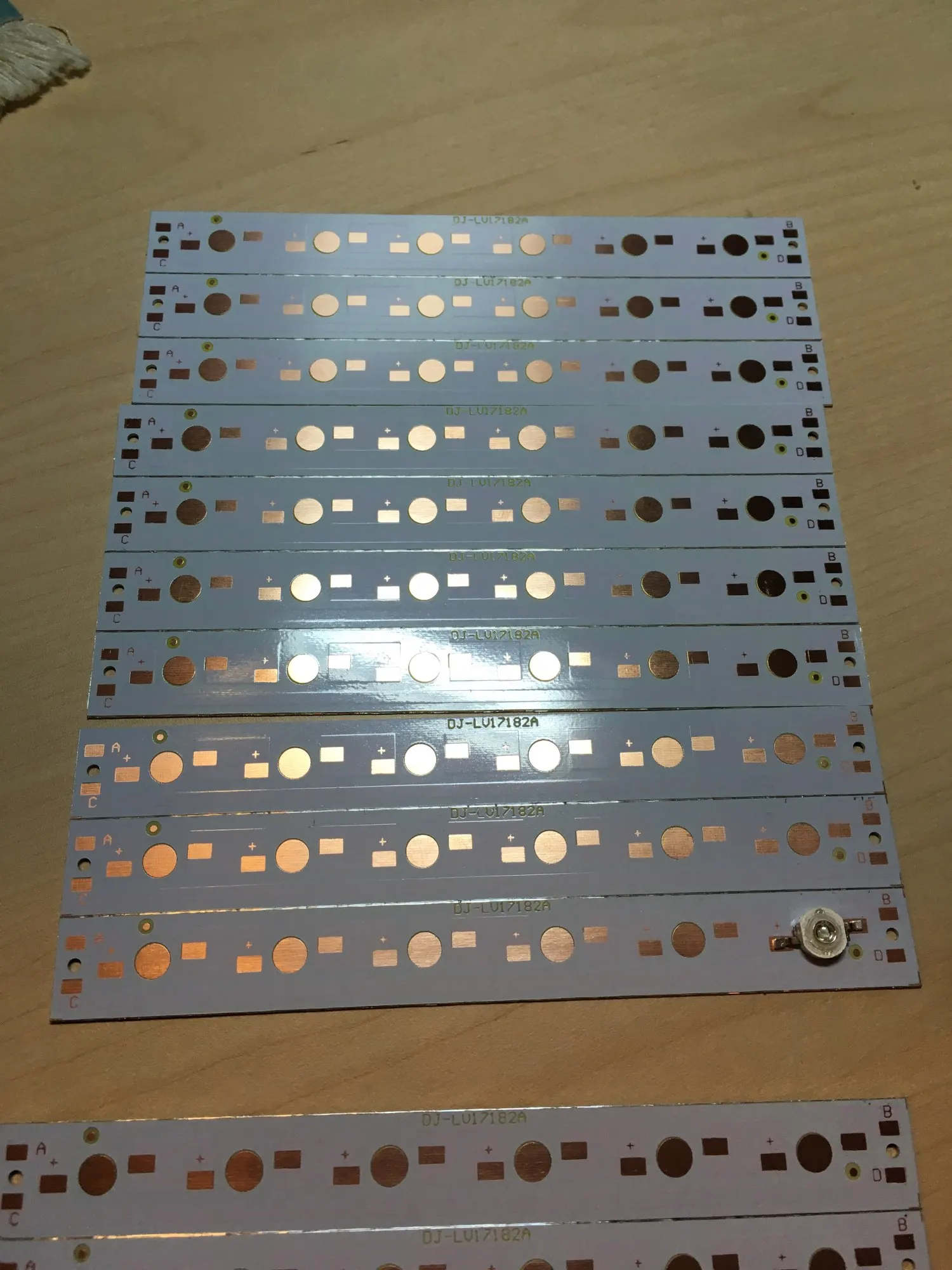 20pcs 21mm x 76mm Aluminium PCB Circuit Board for 3PCS x 1W,3W,5W LED In Series