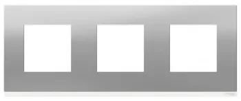 

UNICA pure aluminum brushed/white frame 3 way horizontal nu600680