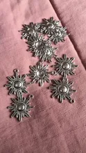 10 Uds. De dijes de Sol de 28x25mm, colgantes de Color plateado bronce dorado tibetano, fabricación de joyas antiguas DIY, artesanía hecha a mano