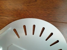 Pala pequeña de aluminio perforada para Pizza, herramienta antideslizante para Pizza, con mango de madera, 7, 8 y 9 pulgadas