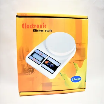 

KITCHEN SCALE. MAX WEIGHT 7 KG.