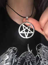 Colgante de pentagrama pentápara Hombre, collar de Black Butler, colgante de culo, Logo de Lucifer Satan, signo de Color plateado, amuleto Supernatural, joyería para hombre