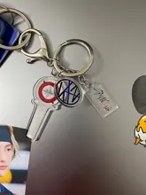 LLavero de acrílico con palo de luz para niños, Mini llavero colgante de alta calidad, k-pop straykids, 1 Uds.