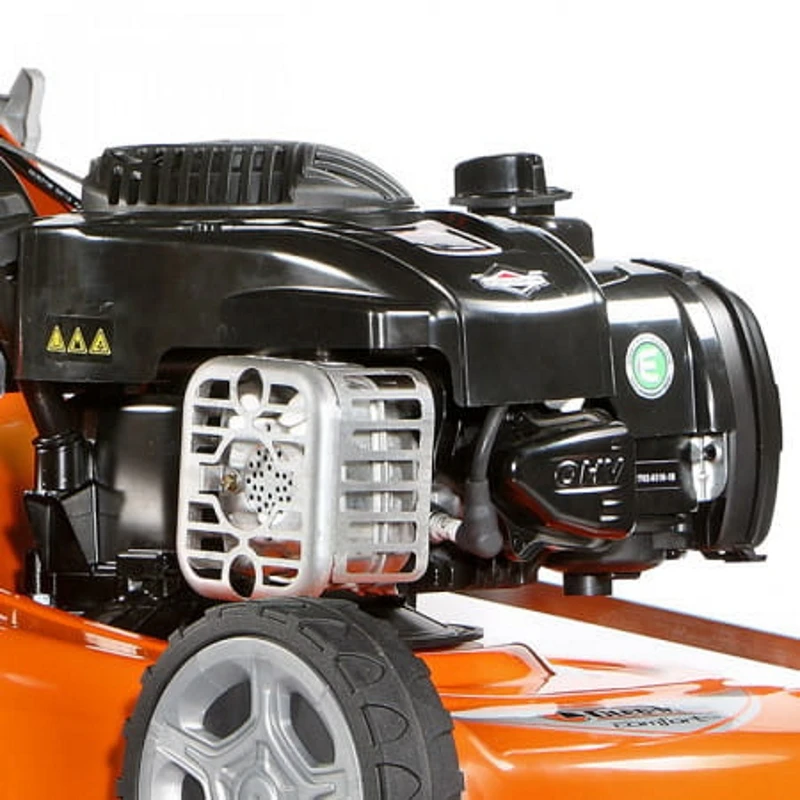 6611-9112E1Г Газонокосилка Oleo-Mac G48TBQ COMFORT PLUS, двиг. B&S550E(140 сс), самоходная, травосборник 70 л, 30.1 кг
