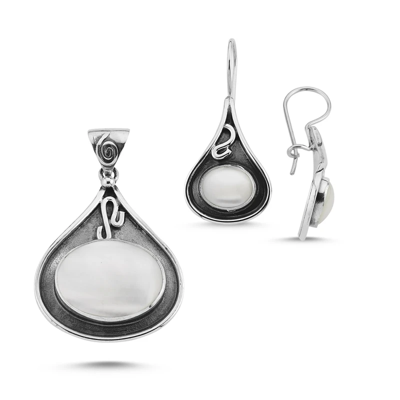

Silver 925 Sterling Pearl Cubic Zirconia Hand Job Set