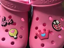 Charms de zapatos bonitos para niños, accesorios de diamantes, flamenco, amor, té de la leche, decoración para hebilla de zapato para croc jibz, x-mas, regalos de fiesta, novedad