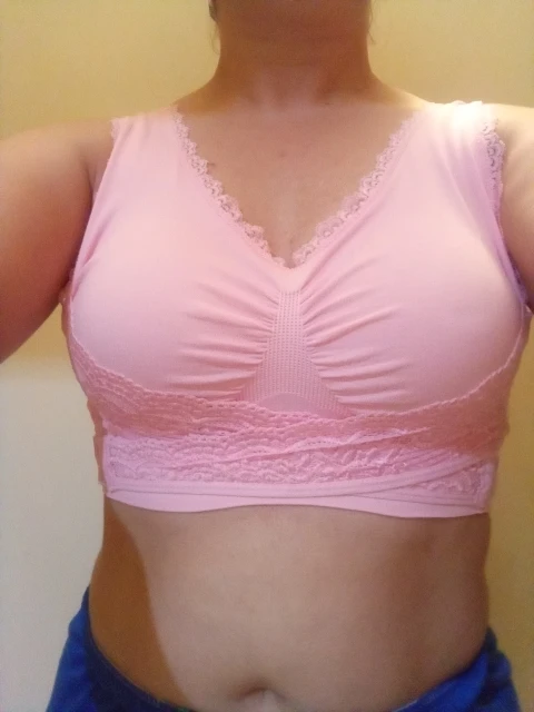 Comfy Wireless Bra With Side Hooks photo review