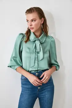 

Trendyol Collar Detailed Shirt TWOAW21GO0162