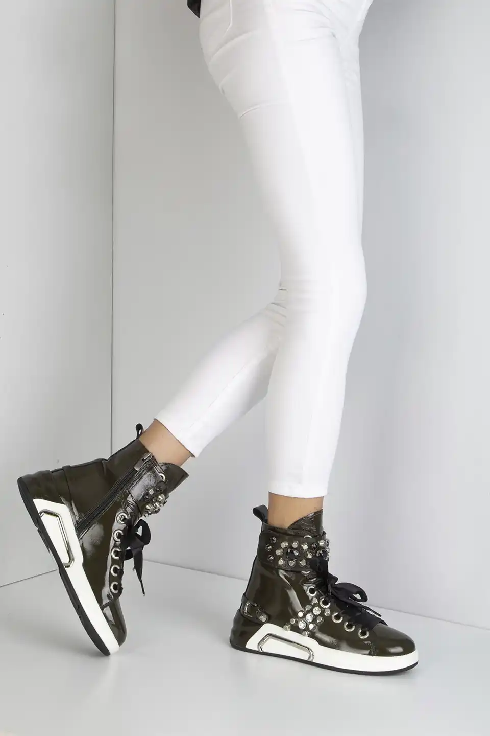 dark green womens sneakers