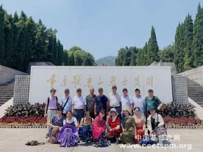 鄂州市基督教两会组织“同心同行，坚持中国化方向”参观学习活动