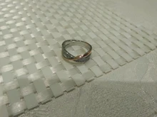 Huitan-anillo cruzado en forma de X de dos tonos para mujer, joyería de moda de boda, sortijas grandes y modernas de piedra CZ deslumbrantes