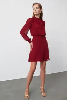

Trendyol Upright Collar Detail Dress TWOAW21EL1008