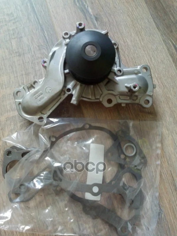 Насос Водяной Mitsubishi Pajero Ii/Iii 3.0/3.5 97-00/00- Gmb Gwm79a GMB арт. GWM79A