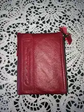 Cartera de piel auténtica para mujer, billetera biplegable, tarjetero de identificación rojo, monedero con doble cremallera, pequeño, 2021