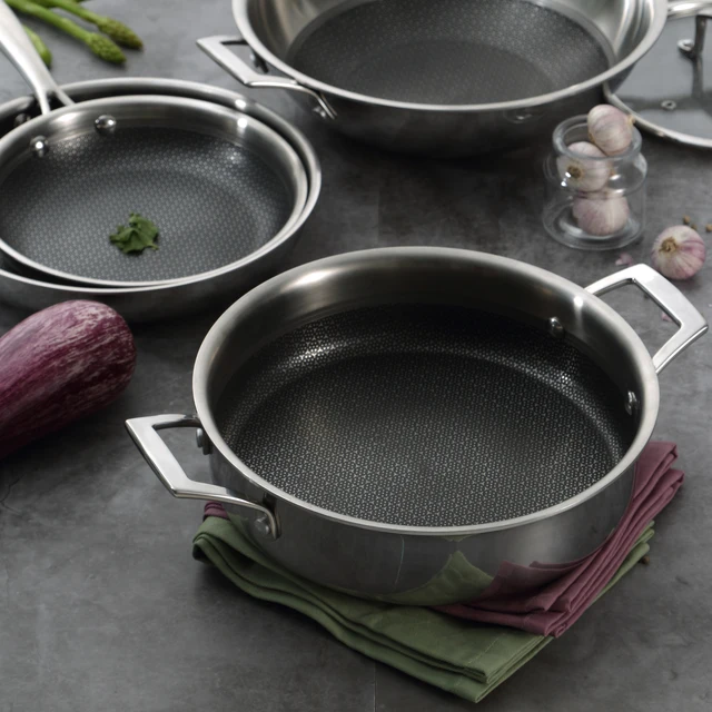 BERGNER Hi Tech3: set of various sizes of stainless steel pans