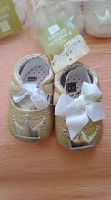 Zapatos de princesa para niña, calzado con lazo de corona ostentoso, suela de goma de PU para niño pequeño, mocasines antideslizantes para primeros pasos, zapatos de cuna para bebé recién nacido
