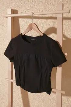 

Trendyol Underwire Knitted Blouse TWOSS20BZ1034