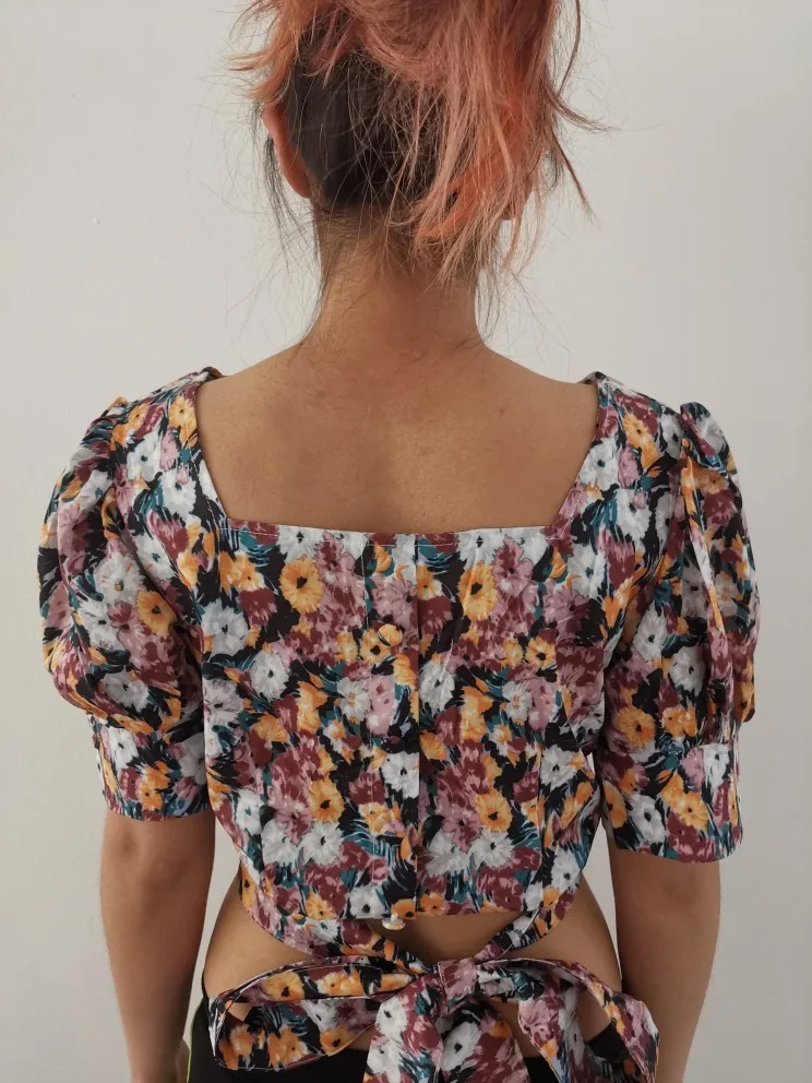 Floral Vintage Puff Slevee Floral Bow Blouse - Kuru Store