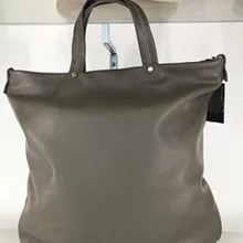 Сумка натуральная кожа Fabula F\W15.8 FK-GR\BR объемная на молнии