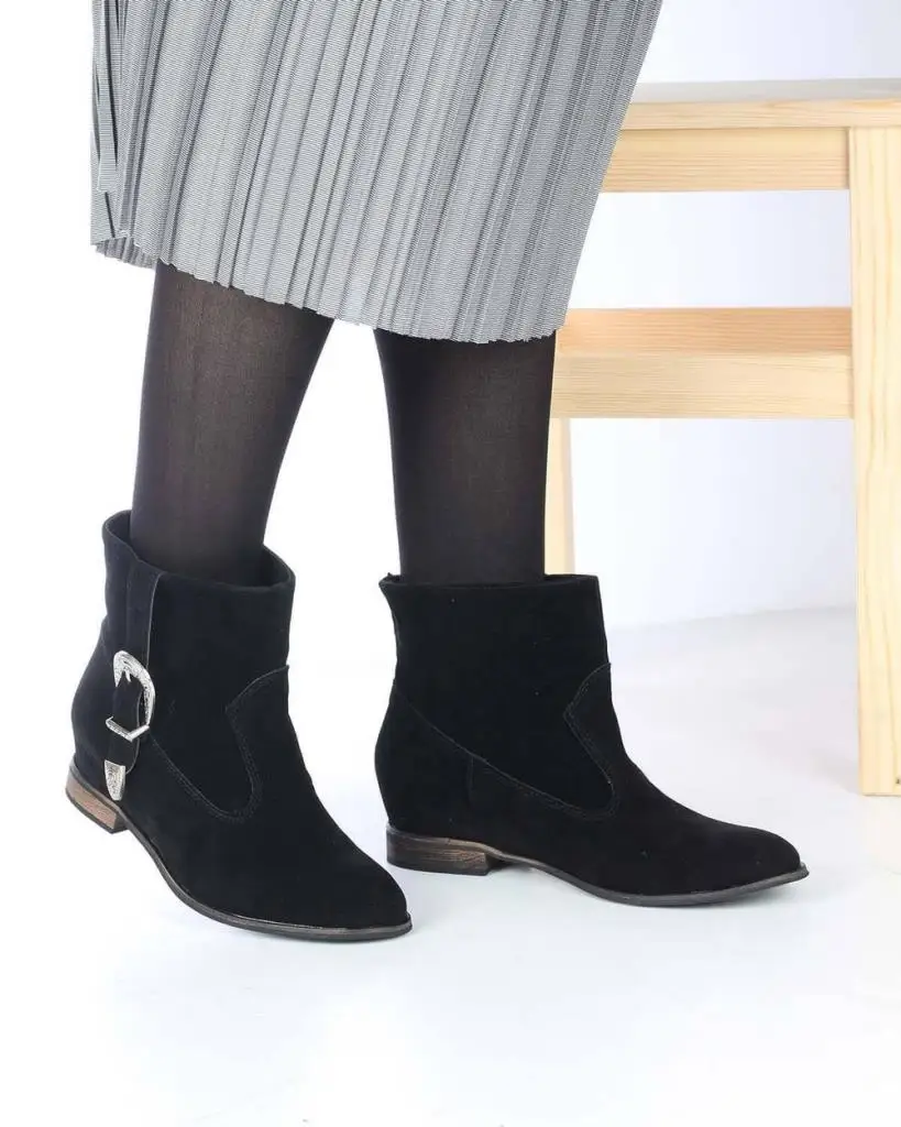 

Mosimoso Women's Ankle Height Boot Black Suede Buckle Detailed Short Cowboy Women Boots