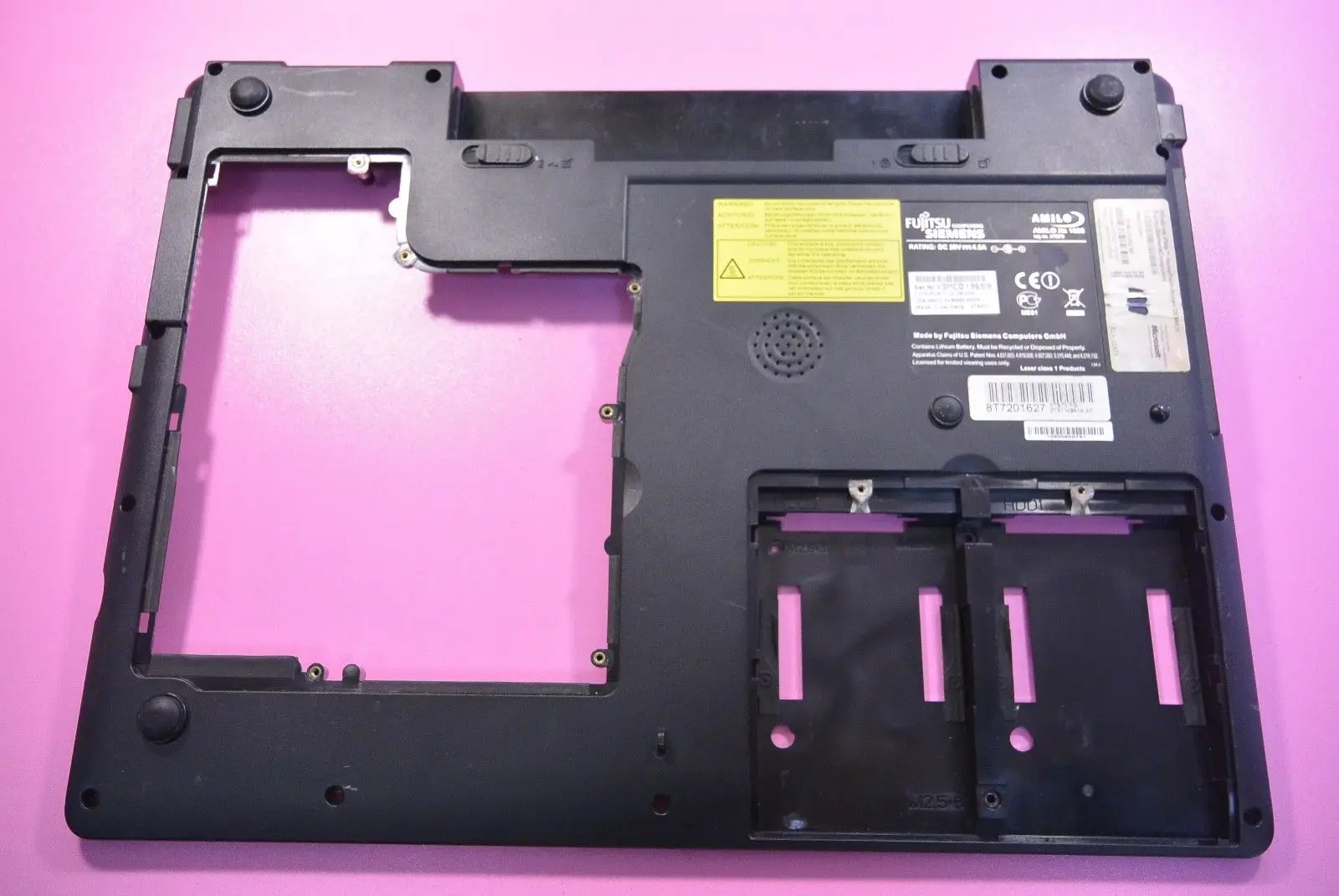 Fujitsu Siemens Amilo Xa1526 нижняя часть корпуса 24-46508-00 | Компьютеры и офис