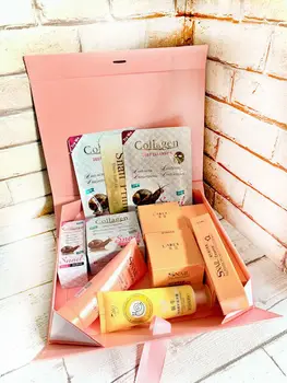 

Beauty Box beauty box for face care with snail mucin