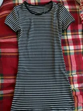 Verano cuello redondo suficiente Stock de manga corta vestido blanco y negro rayas vestidos Casual y elegante funda Slim vestido