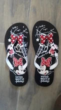 Disney-sandalias de verano para mujer y niña, zapatos suaves de Mickey Mouse, zapatillas de cuero para niños, hogar cálido
