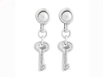

Earrings Unode50 long silver metal with Pearl and key
