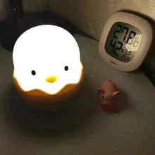 Luz Led nocturna para niños, lámpara de silicona suave recargable por USB, decoración de dormitorio, regalo, noche de pollito de Animal, sombra de Luna