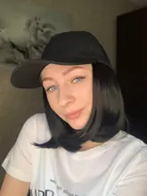 Peluca corta de pelo negro rizado para mujer, gorra de béisbol, fibra sintética resistente al calor, pelucas Bob