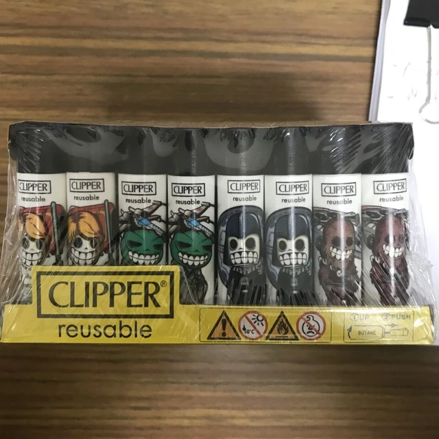 CLIPPER, 4 Mecheros Encendedores Diversos Surtidos,1 Carga Gas Encendedor  Clipper 300 ML, 9 uds De Piedra Clipper Y 1Llavero gratis