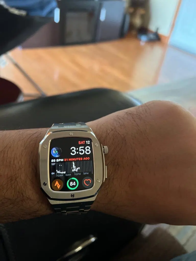 Ghost™ Luxury Apple Watch Case – The 